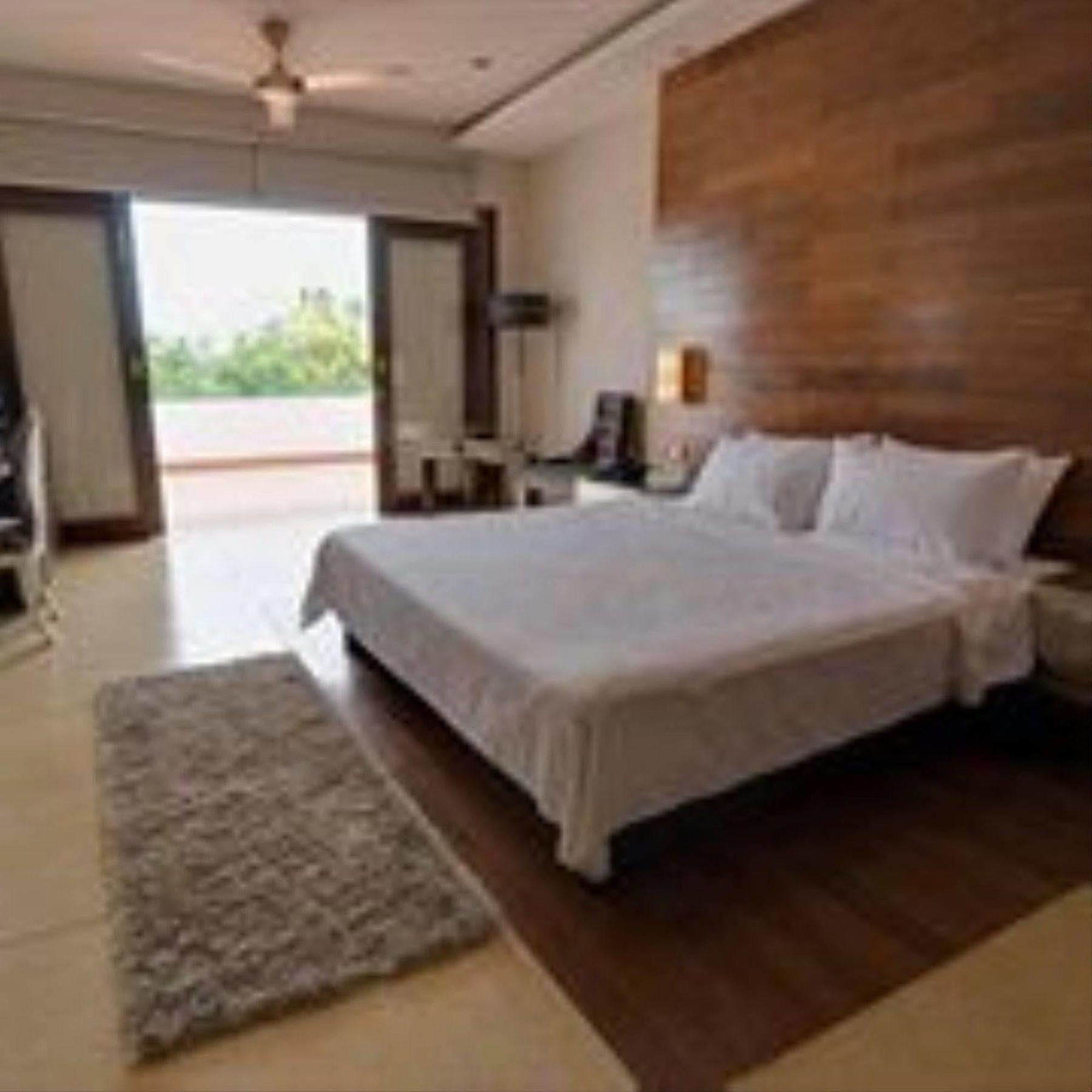 Riverview Cambodia Boutique Hotel Пном Пен Екстериор снимка
